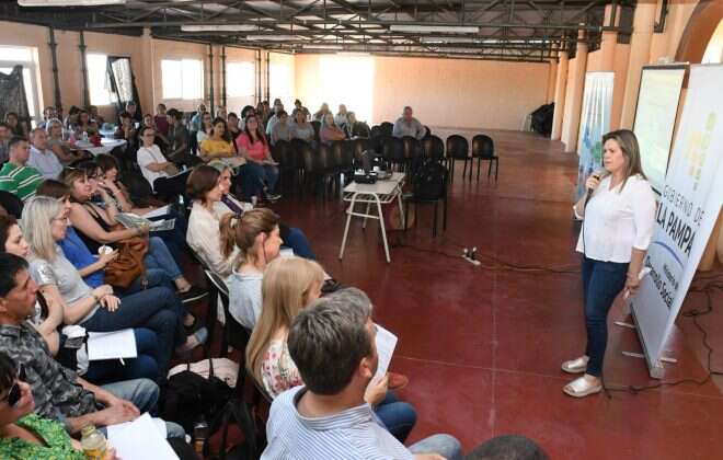 Encuentro de emprendedores sociales vinculados al aloe y aromáticas