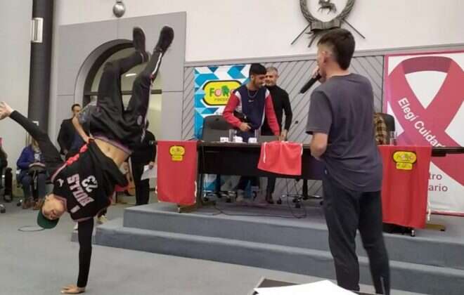 Freestyle y folclore para concientizar sobre VIH-SIDA