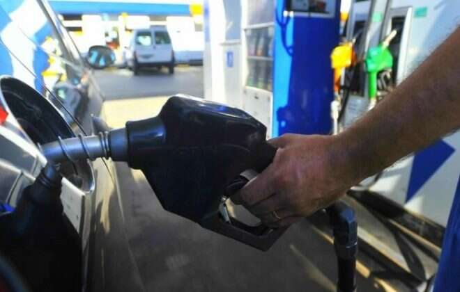 El gobierno autorizó un aumento del 4% en los precios de combustibles