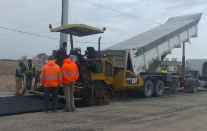 Continúa la obra de pavimentación en el Barrio Ara San Juan