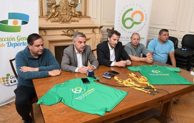 Se presentó la Correcaminata por el 60Âº Aniversario del Banco de La Pampa