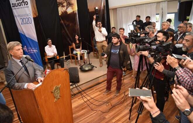 Ziliotto brindó con el periodismo y aprovechó para hacer varios anuncios