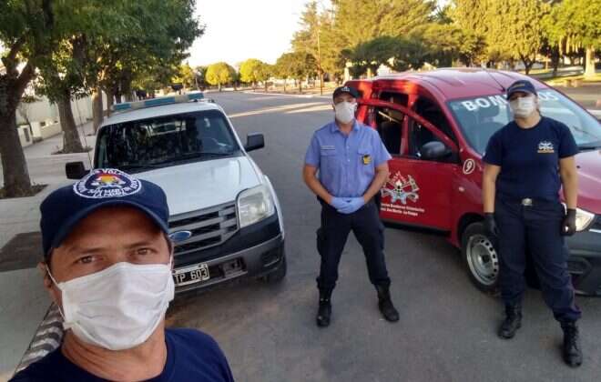 Covid-19: Defensa Civil y Bomberos Voluntarios recorren calles y recomiendan el aislamiento social