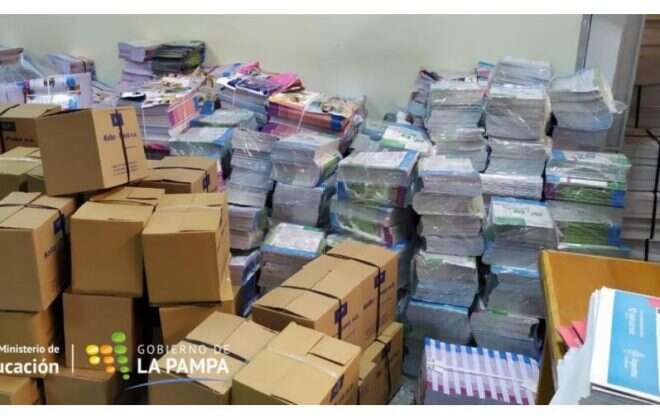 Distribución de cuadernillos de la serie Seguimos Educando