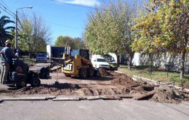 Recambian conexiones domiciliarias en Villa Santillán Oeste
