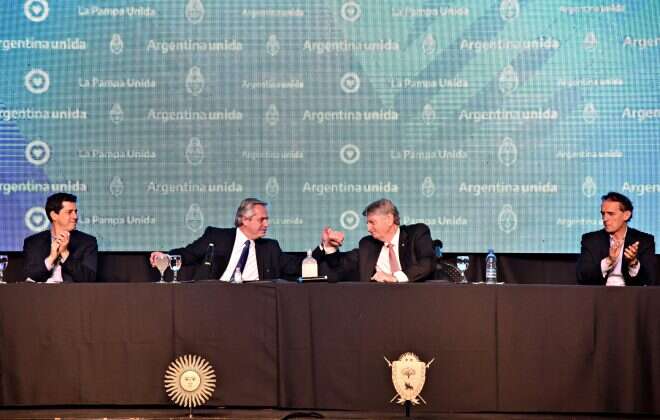 Los convenios firmados con Nación llevarán $ 1.739 millones en obras a distintas localidades pampeanas