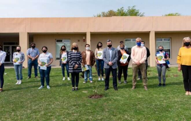 Economía social: Se entregaron créditos en Miguel Cané y Quemú Quemú