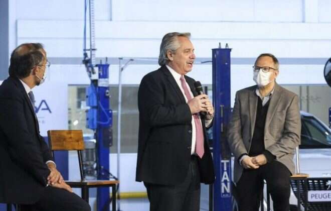 Fernández: “La Argentina se está poniendo de pie, vamos a superar la pandemia y el pasado”