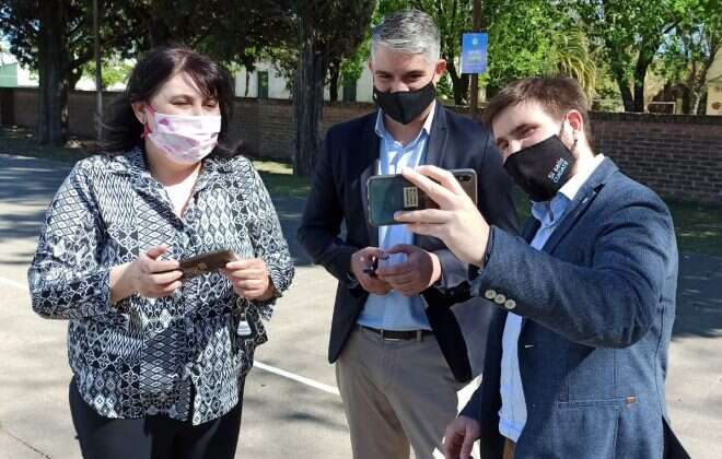 Miguel Cané celebró la instalación de WIFI libre y gratuito en la localidad