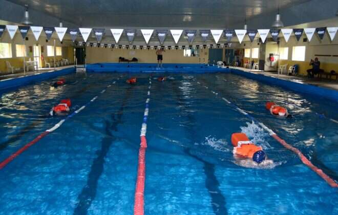 Se habilita el entrenamiento deportivo en espacios cerrados con ventilación