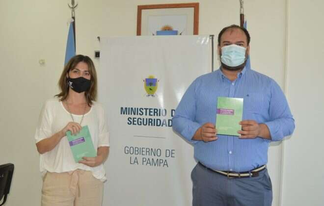 Presentaron el libro “Violencia masculina – Intervención grupal en contexto de encierro”