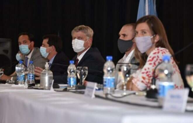 El Gobernador firmó convenios con la Nación por $1.904 mil millones