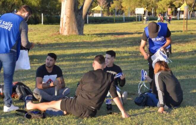 “Si salís cuidate” sigue concientizando jóvenes en espacios públicos