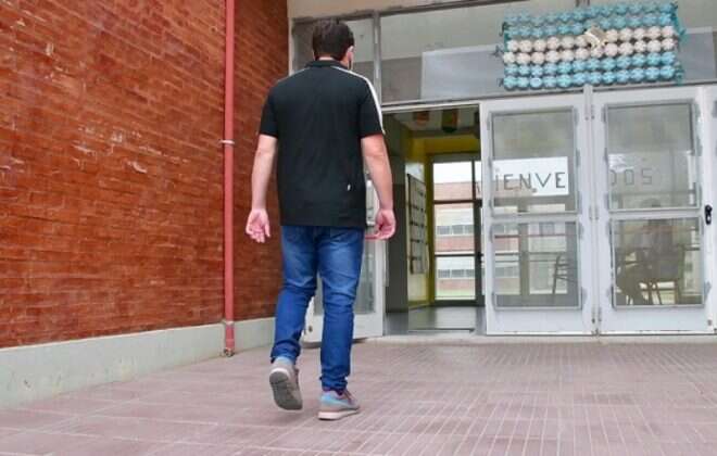 Reporte semanal educativo sobre presencialidad, vacunación y casos de COVID-19