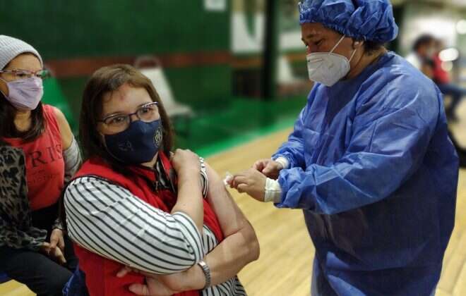 Salud citará a quienes recibieron la primera dosis de Sputnik V