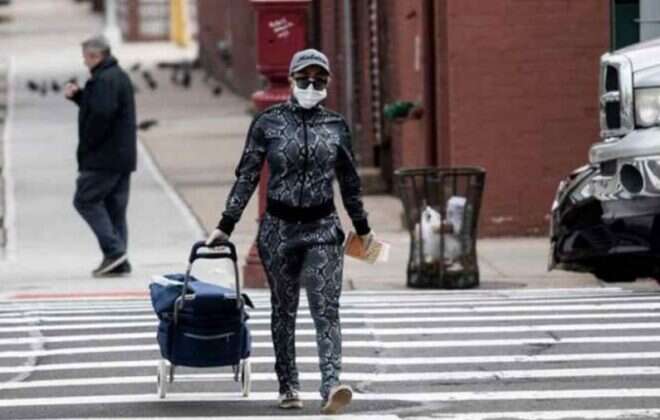 Investigan a un hombre que se vacunó diez veces contra la Covid-19 el mismo día