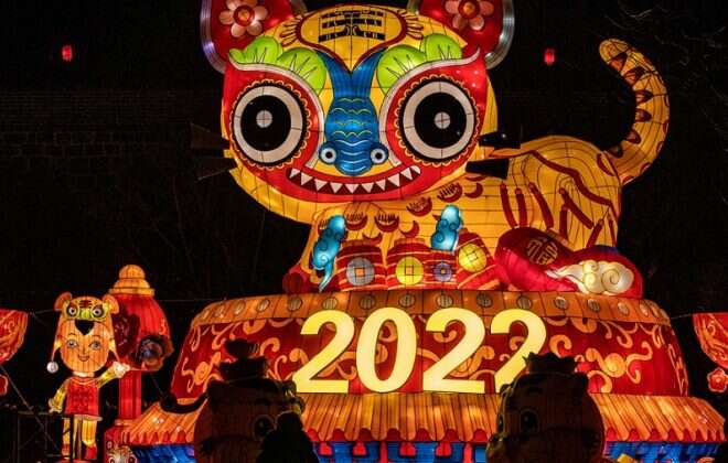 Ya comenzó 2022 en varios países del mundo con festejos restringidos por la pandemia