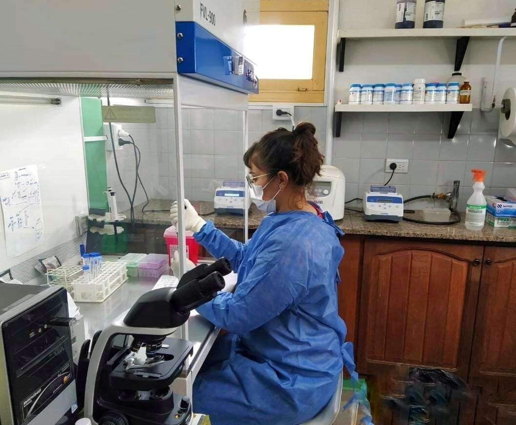 Gobierno continúa fortaleciendo los laboratorios del interior provincial