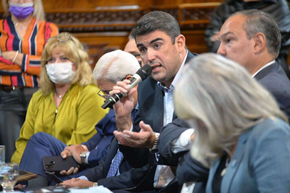 Bensusán propone que Conectar Igualdad sea ley