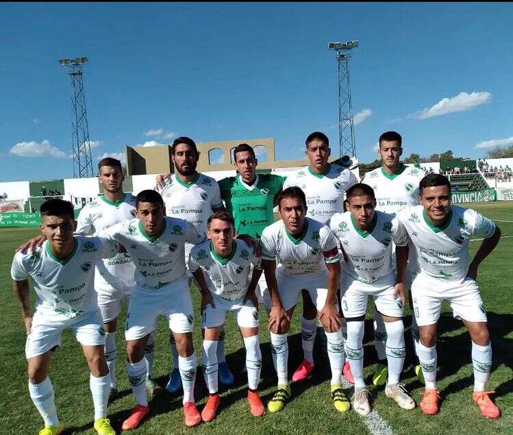 Ferro rescató un punto sobre el final