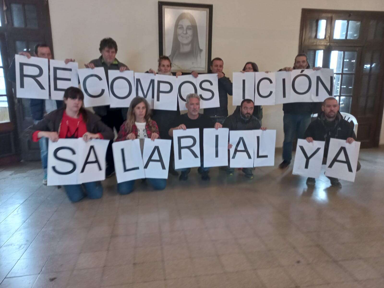 Trabajadores de prensa de la provincia y del resto del país realizan un paro de actividades