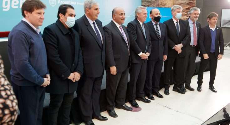 Los precios, inflación y escasez quitan el sueño: Preocupación y pedido de medidas urgentes en la visita de 15 gobernadores a La Rosada