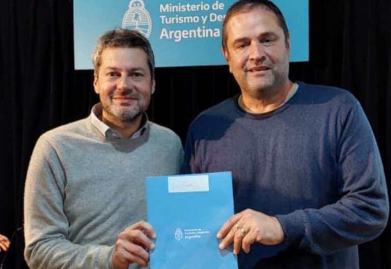 Almudévar estuvo con el ministro Lammens y obtuvo más fondos para el deporte provincial