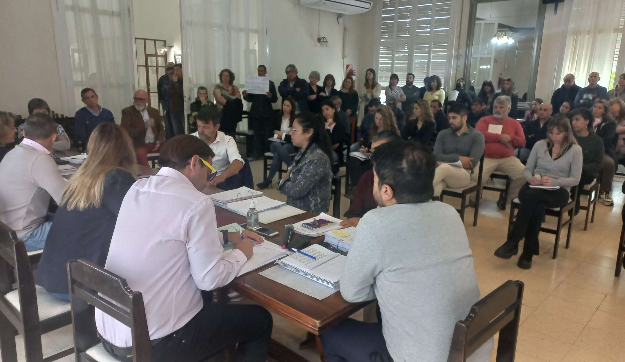 Santa Rosa: Tensión en el Concejo Deliberante, ex planes fueron nuevamente a reclamar por la antigÃ¼edad