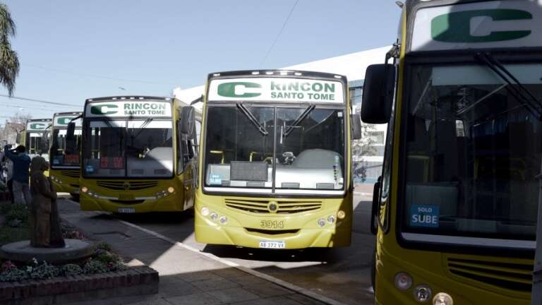 La UTA levantó el paro de colectivos en el interior
