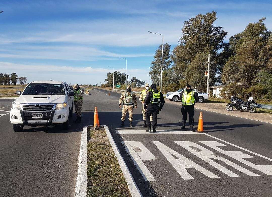 Realizan operativos de control y fiscalización del transporte de personas y cargas en rutas pampeanas