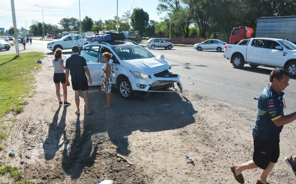 Santa Rosa: Peligroso accidente en la ruta 5 y calle Tello
