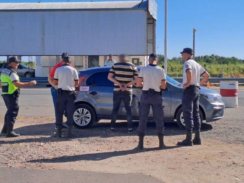 Detuvieron a dos sospechosos por el “cuento del tío”