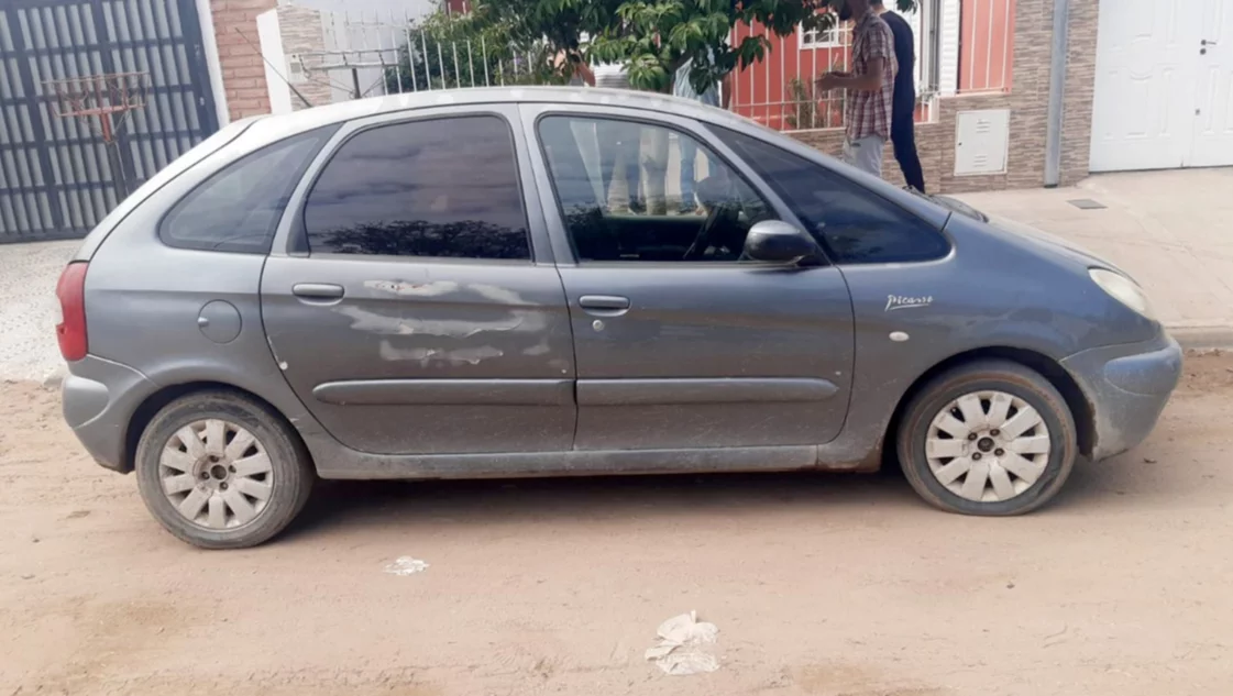 Robaron un auto en Santa Rosa