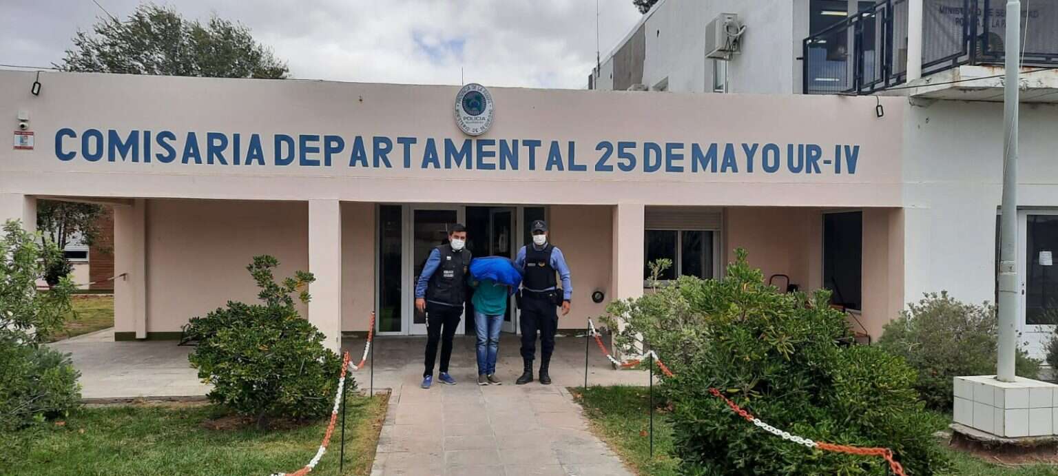 25 de Mayo: Intentaron prender fuego la comisaria