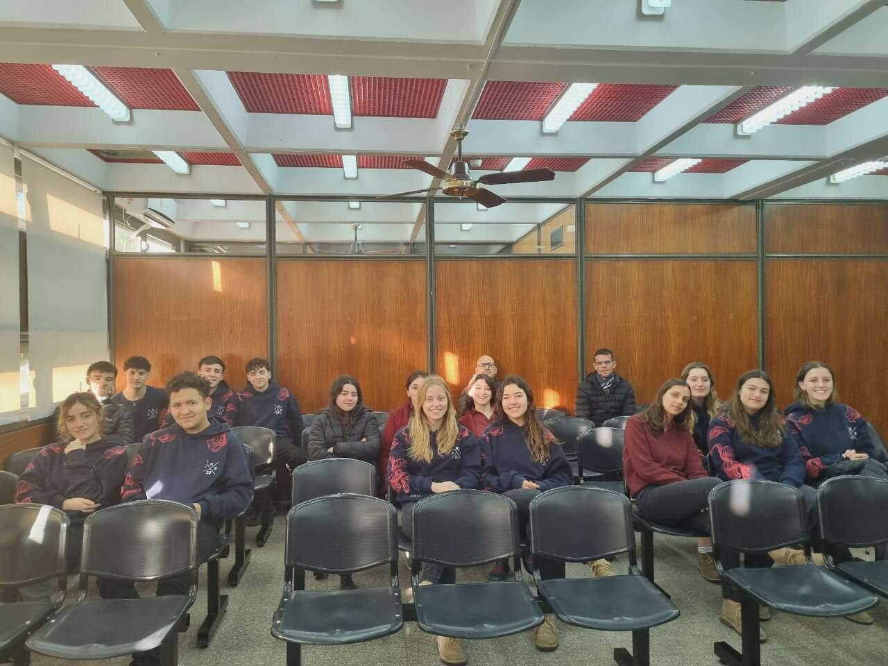 Educación + Justicia: alumnos/as del Instituto Nuestra Señora de General Pico presenciaron un debate