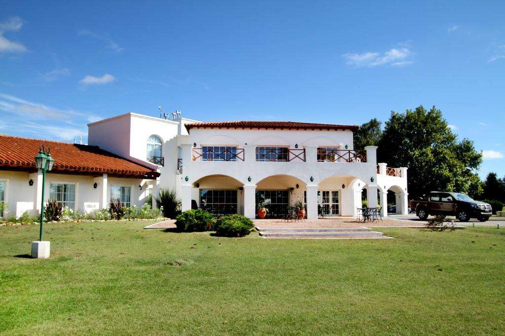 Una mujer sufrió quemaduras luego de una explosión en la cocina del hotel “La Campiña”