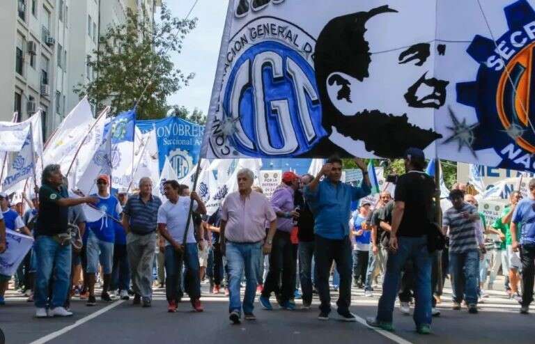 La Cámara Nacional del Trabajo frenó las reformas laborales del DNU de Milei