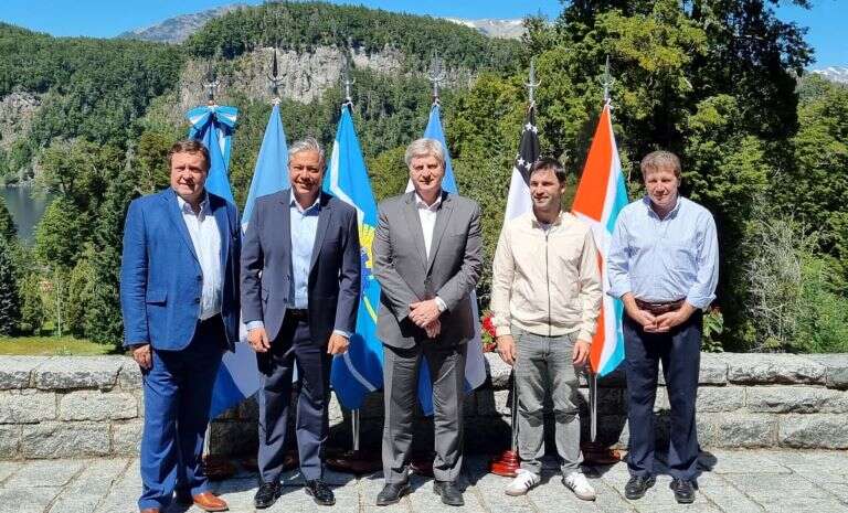 DNU y Ley Ã“mnibus: Ziliotto se reúne con el bloque patagónico en Villa La Angostura
