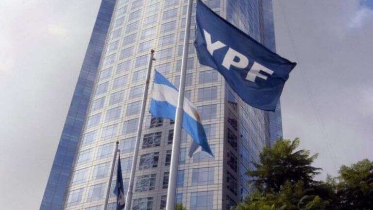 Confirmado, desde el 1 de mayo, YPF bajará el precio de los combustibles