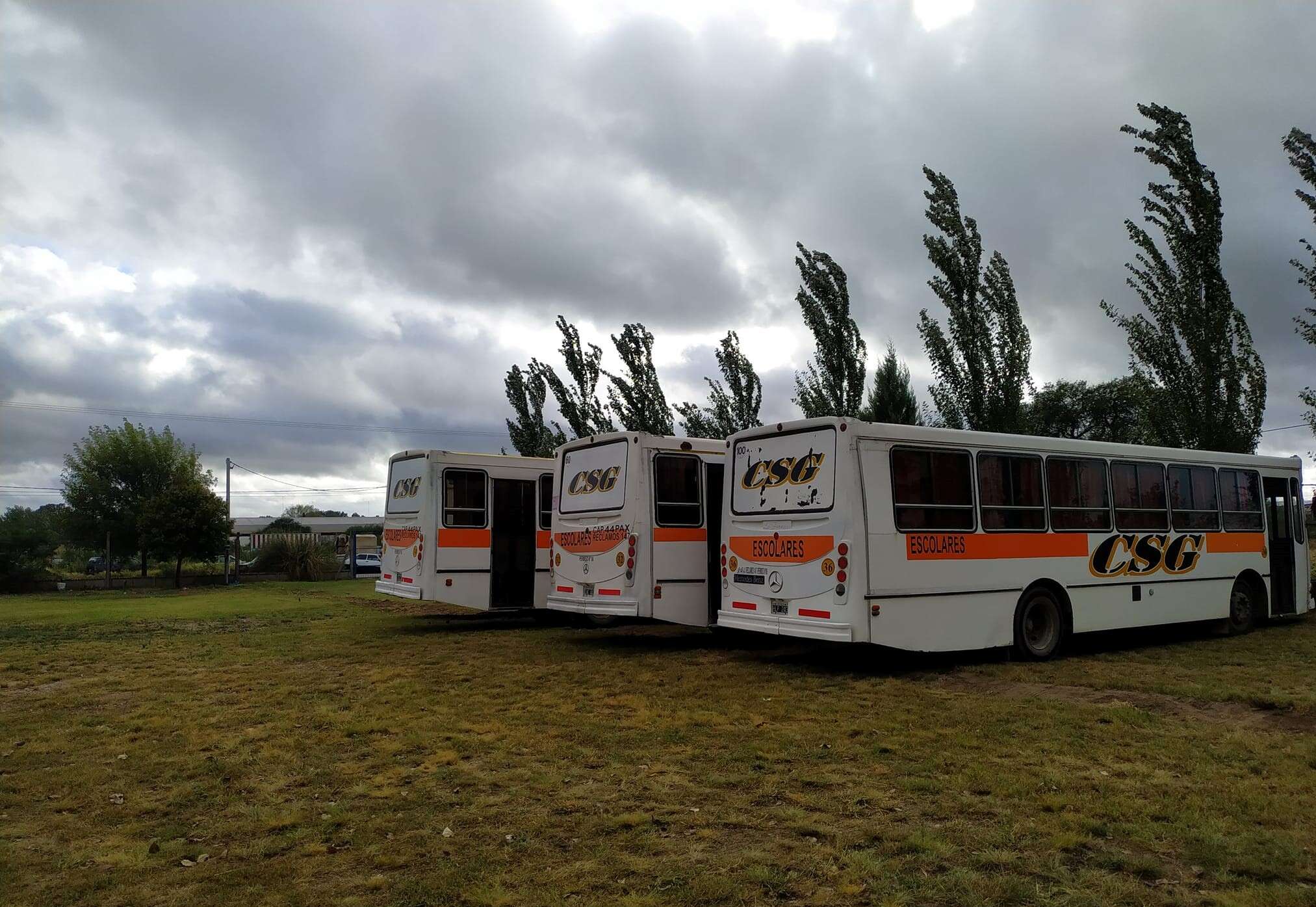 Santa Rosa sin transportes escolares por “lock out”