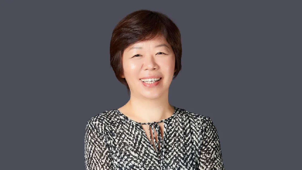 Quién es Wang Laichun, la multimillonaria que tenía una pequeña empresa y ahora abastase a Apple