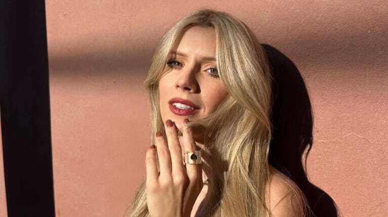 Esta es la rutina de Laurita Fernández antes de subirse al escenario