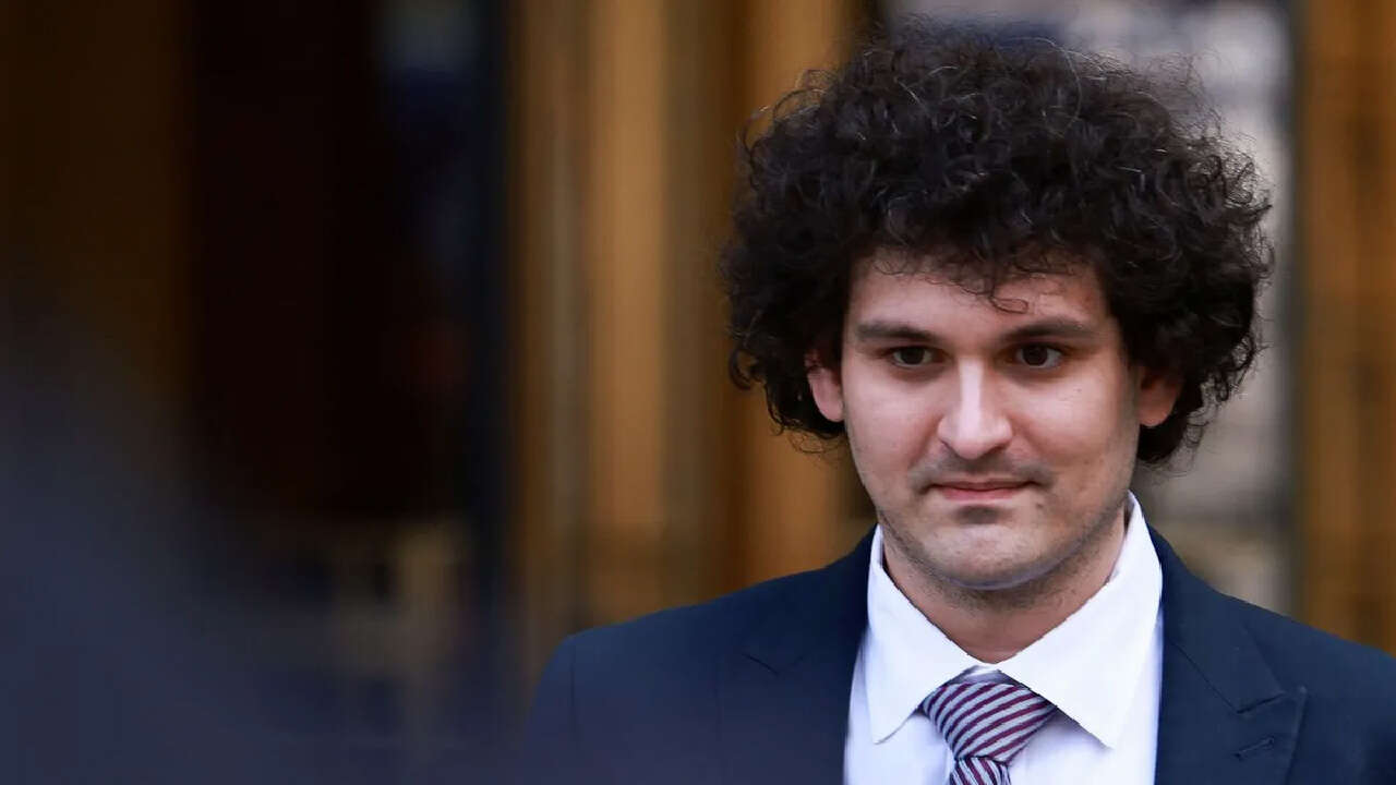 Quién es Sam Bankman-Fried, el multimillonario que fue el rey de la criptomonedas y ahora está preso
