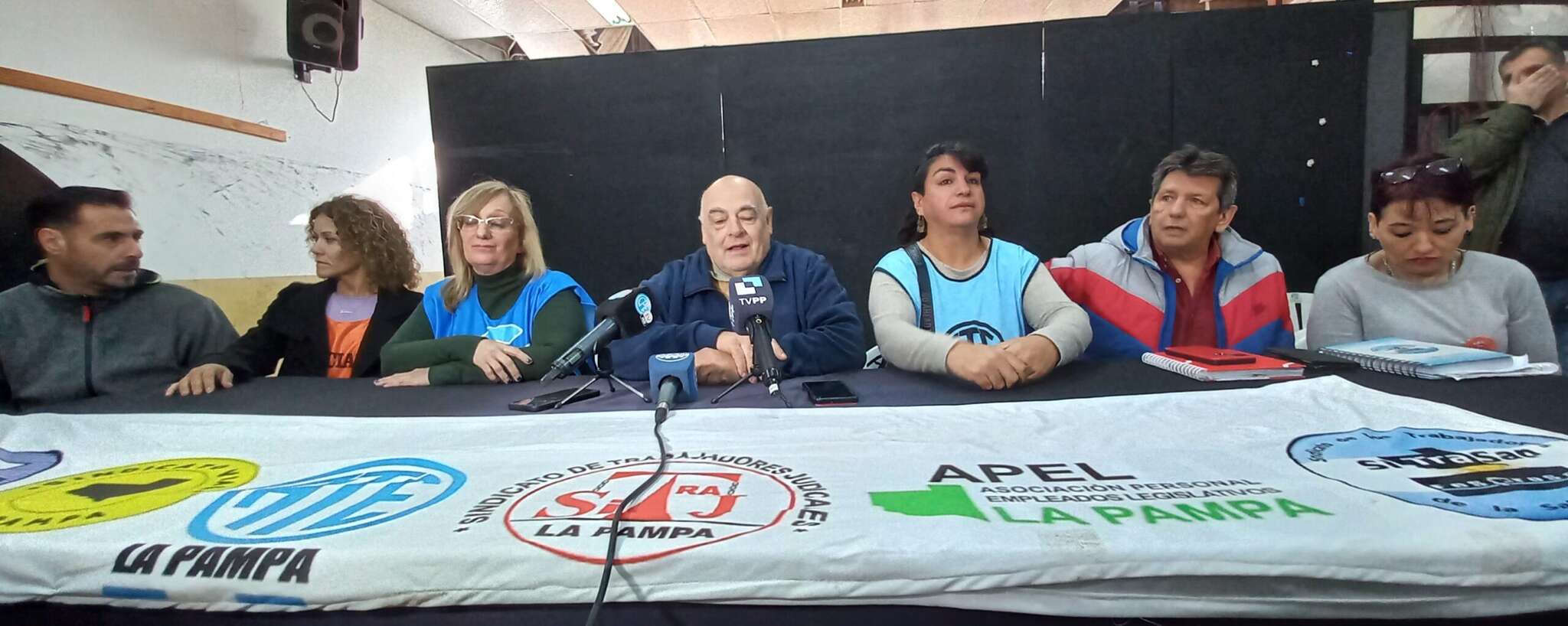 Los gremios estatales aclararon que suspenden el paro del lunes 10 pero no levantan la medida de fuerza