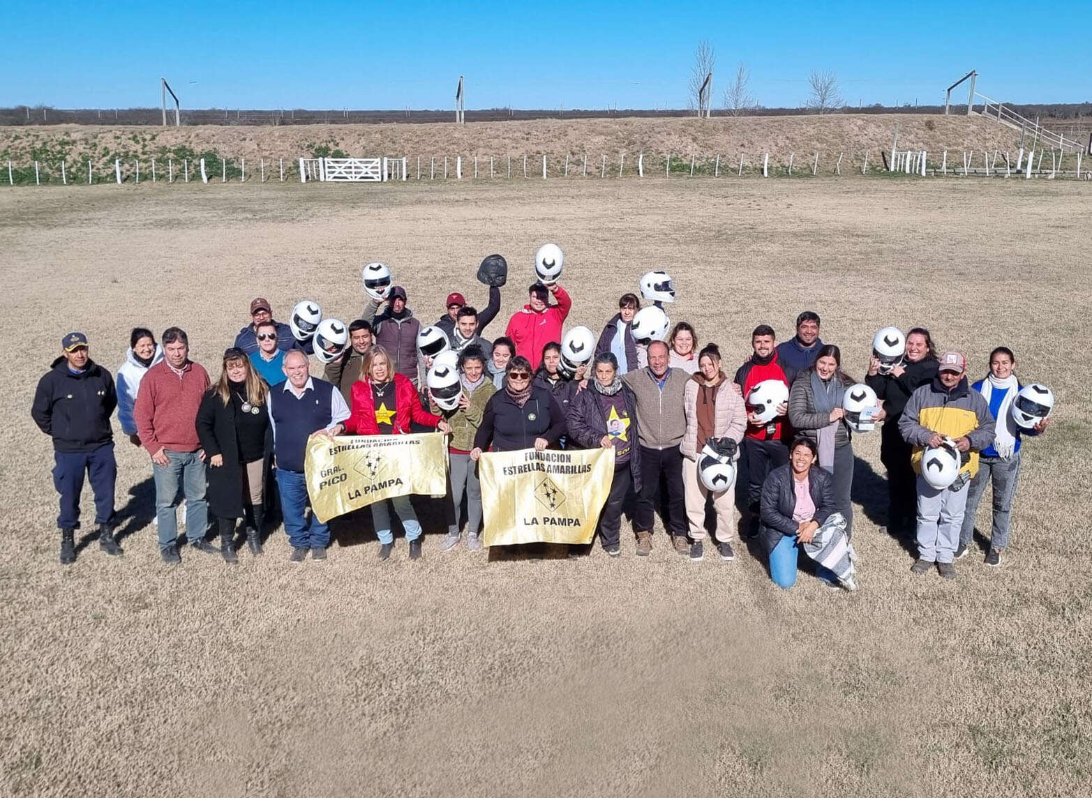 La Maruja: Entregaron cascos por la Semana Provincial de la Seguridad Vial