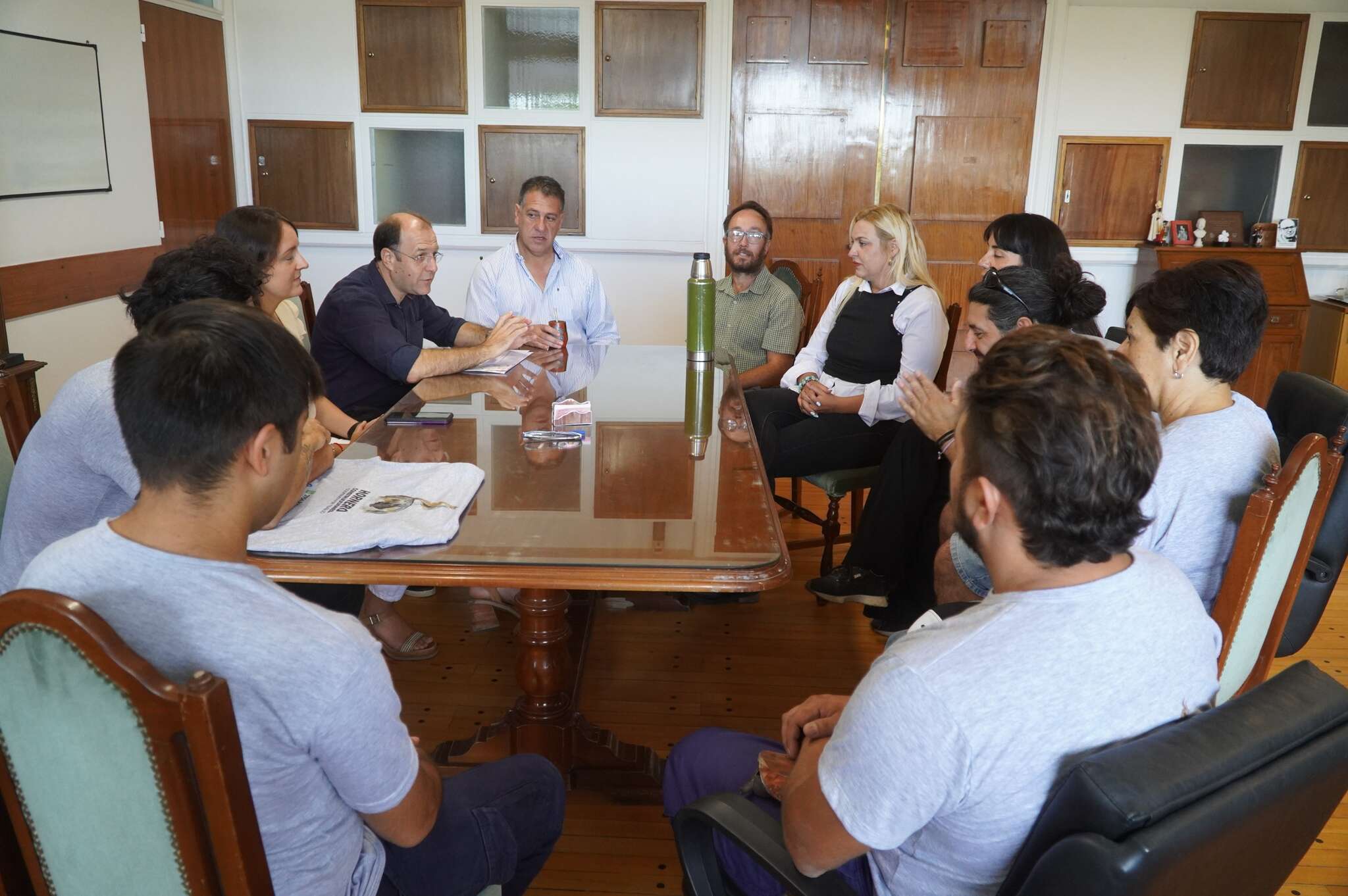El Gobierno provincial entregó créditos y aportes a tres cooperativas