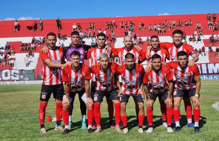 Fútbol: En partido lleno de goles, Costa Brava le ganó a Sporting en Punta Alta por el Regional Federal