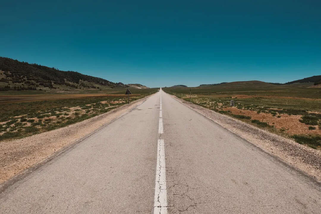 Mejoras en rutas y puertos, uno los cinco grandes desafíos que enfrentará el sector logístico en 2025
