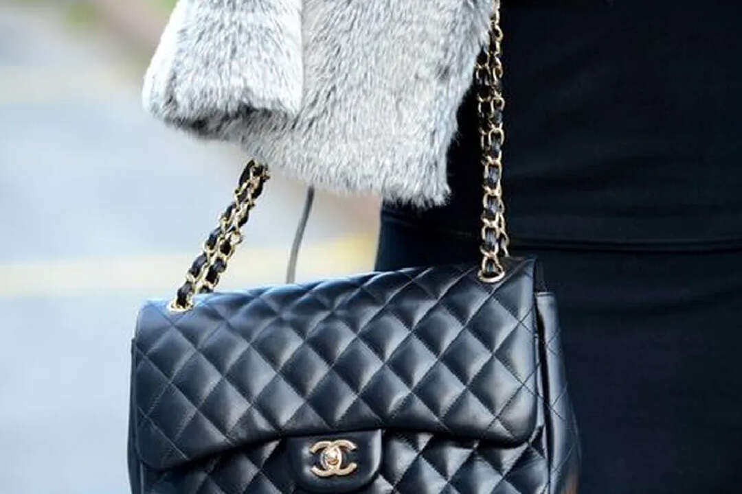Chanel despidió 70 empleados en EEUU, en medio de un mercado del lujo en crisis