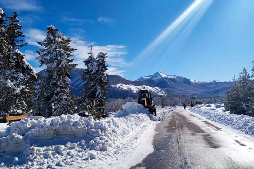 Ideal para visitar la Patagonia en invierno: el fabuloso invento que le dice chau a las cadenas para nieve y puede generar ganancias millonarias